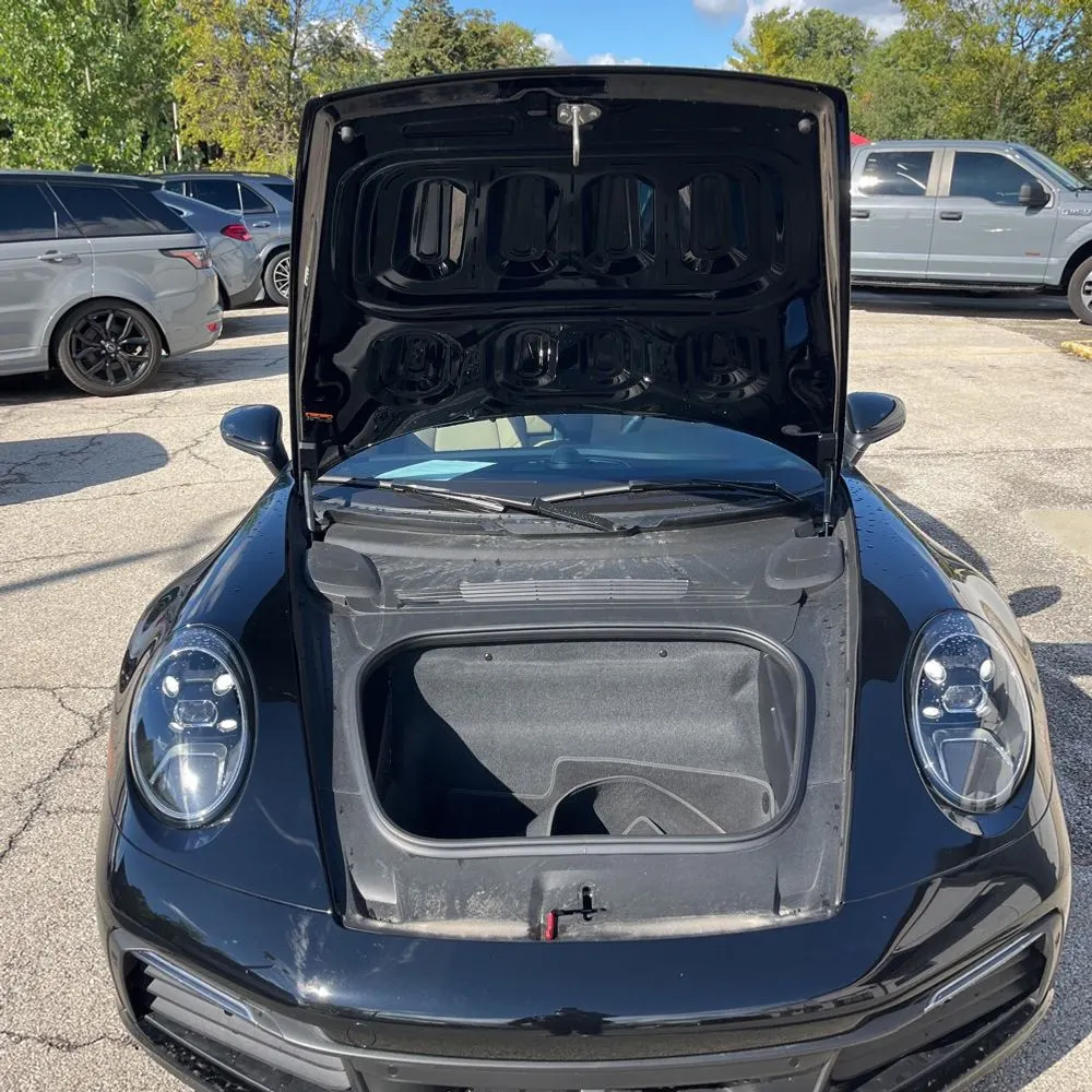 2022 Porsche 911 Carrera