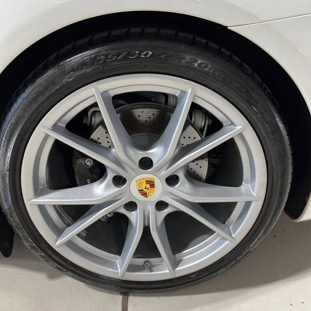 2018 Porsche 911 Carrera