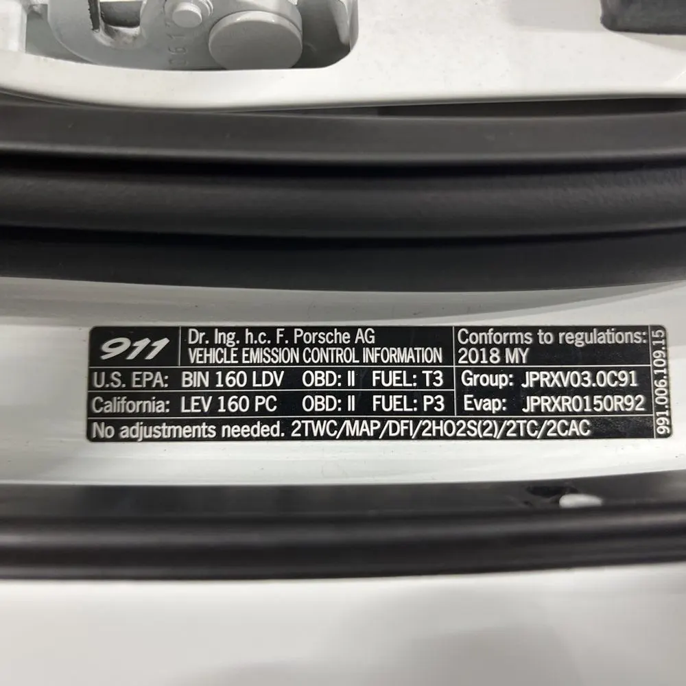2018 Porsche 911 Carrera