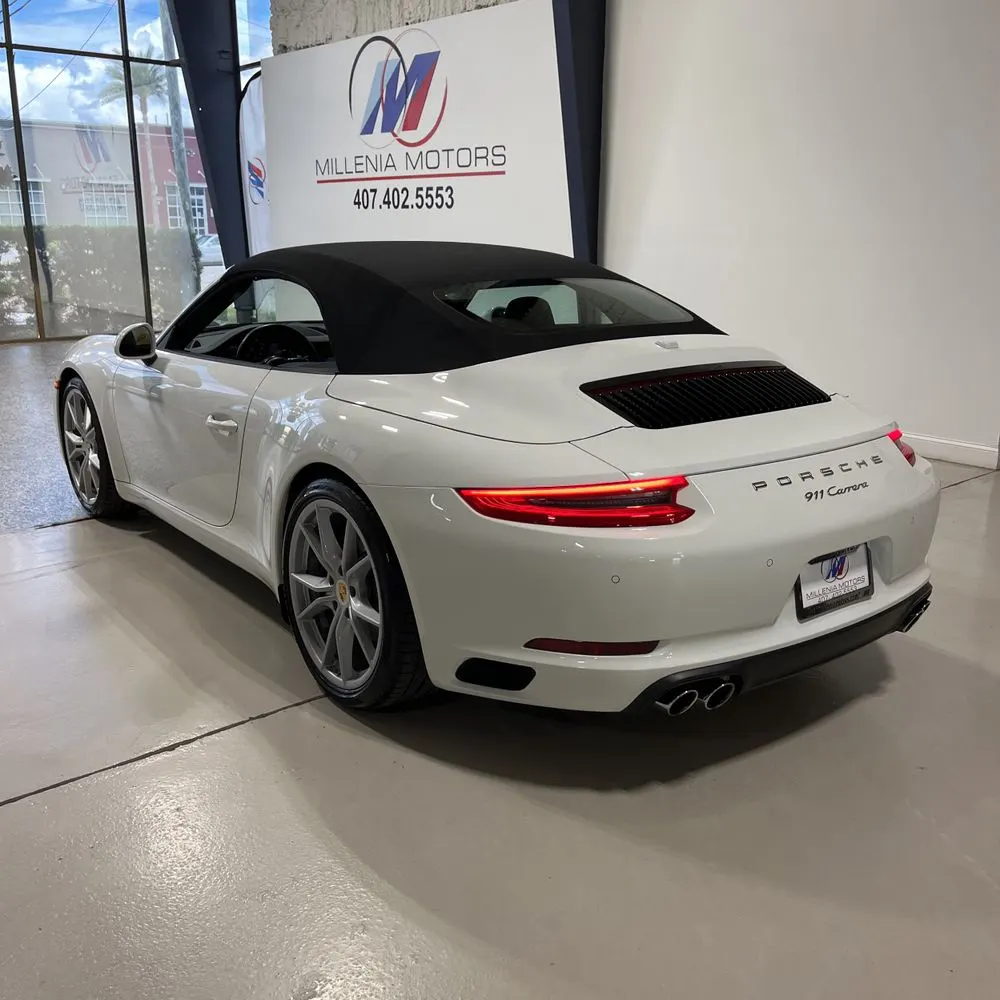 2018 Porsche 911 Carrera