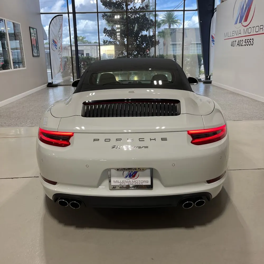 2018 Porsche 911 Carrera