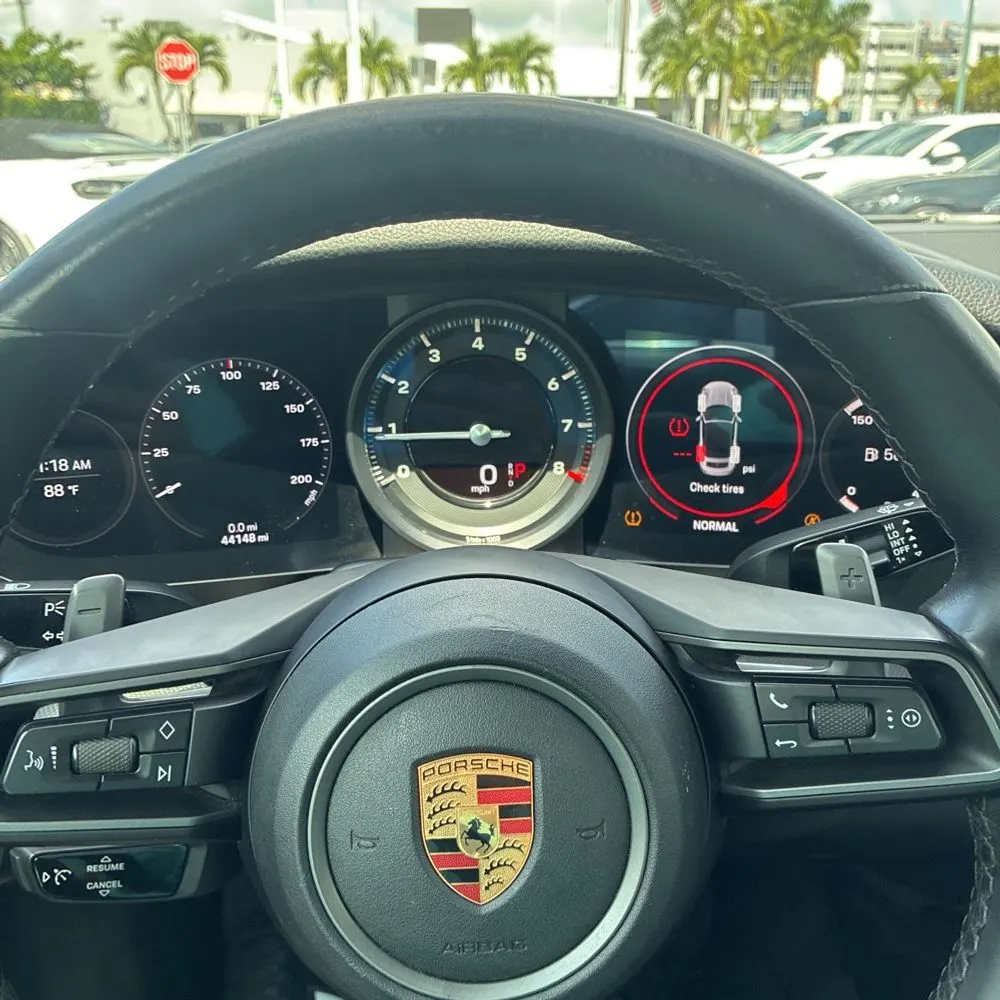 2020 Porsche 911 Carrera Cabriolet