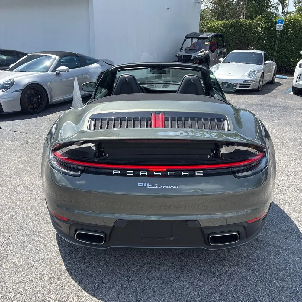 2020 Porsche 911 Carrera Cabriolet
