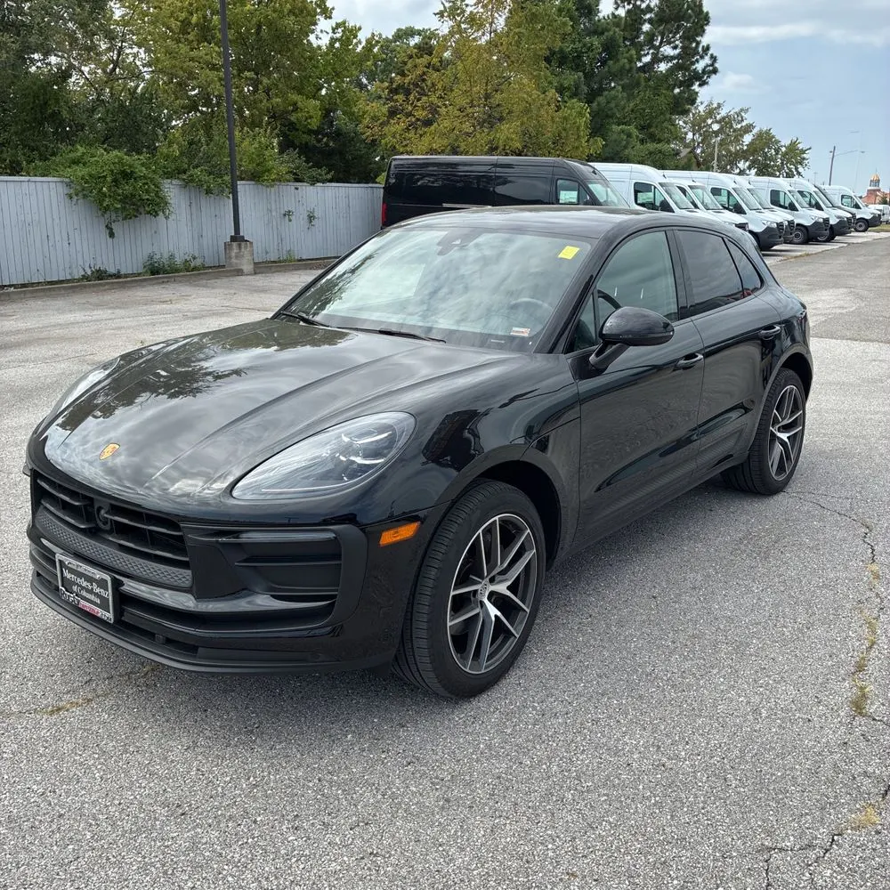 2023 Porsche Macan T