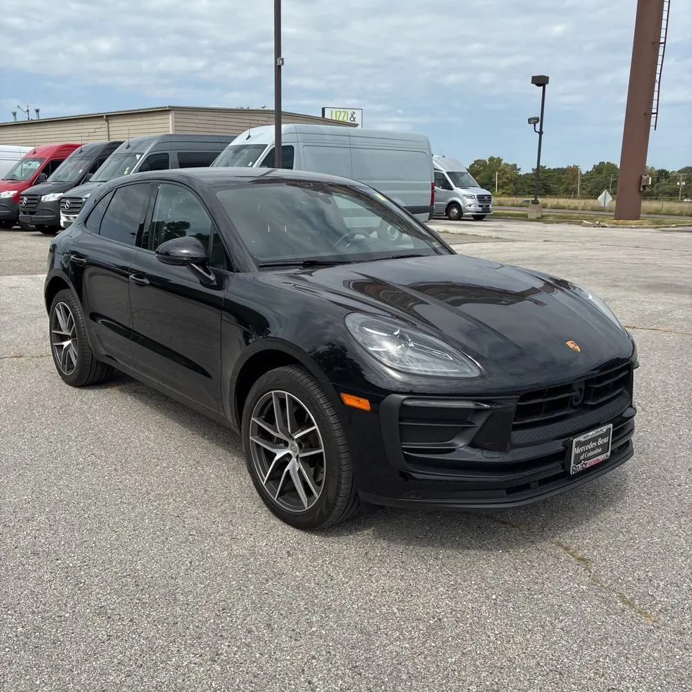 2023 Porsche Macan T