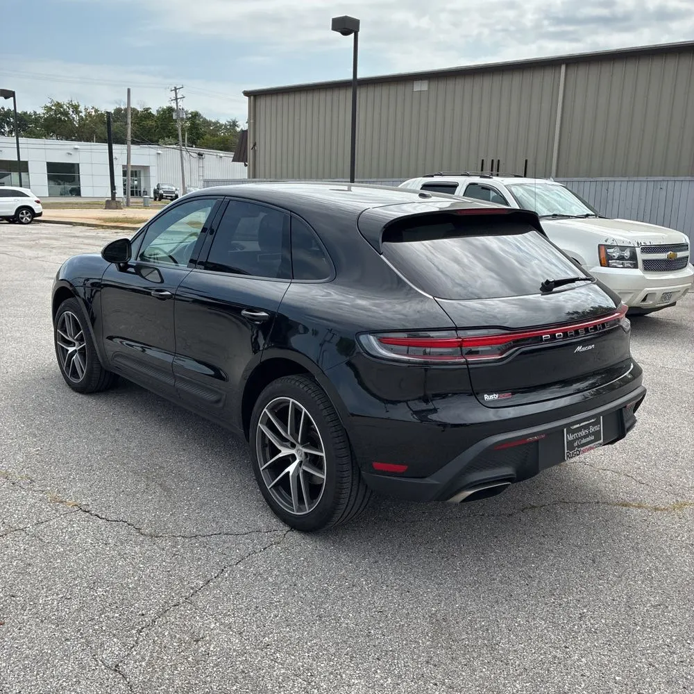 2023 Porsche Macan T