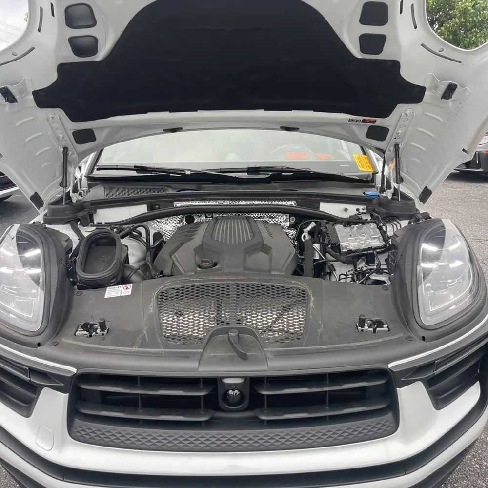 2024 Porsche Macan Base