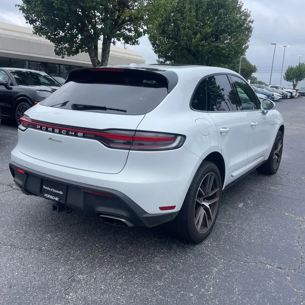 2024 Porsche Macan Base