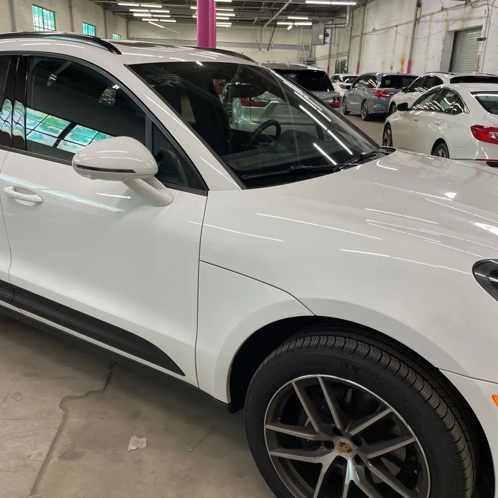 2024 Porsche Macan Base