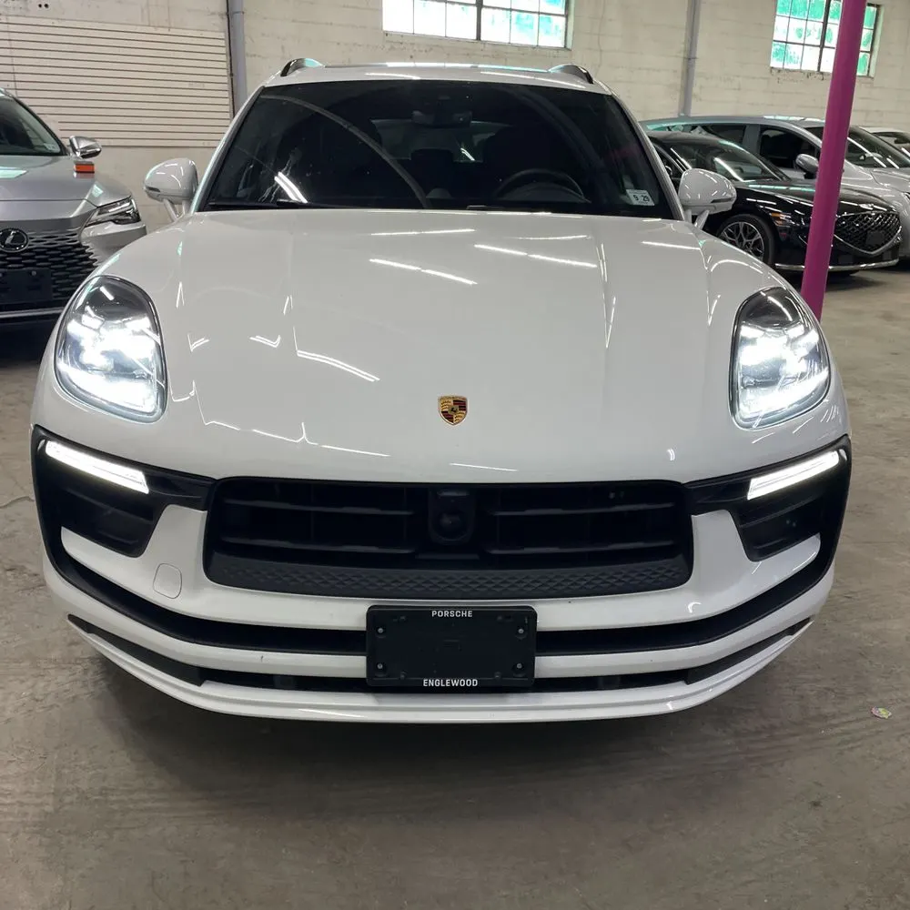 2024 Porsche Macan Base