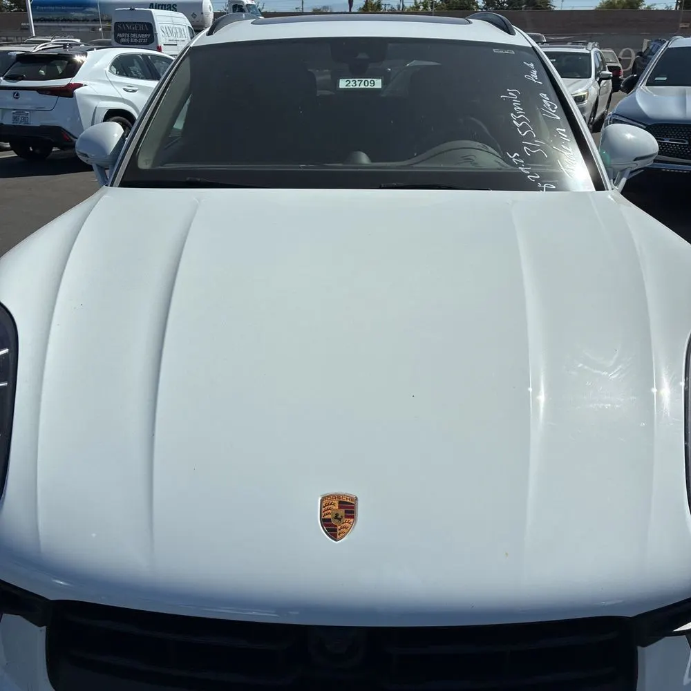 2024 Porsche Macan Base
