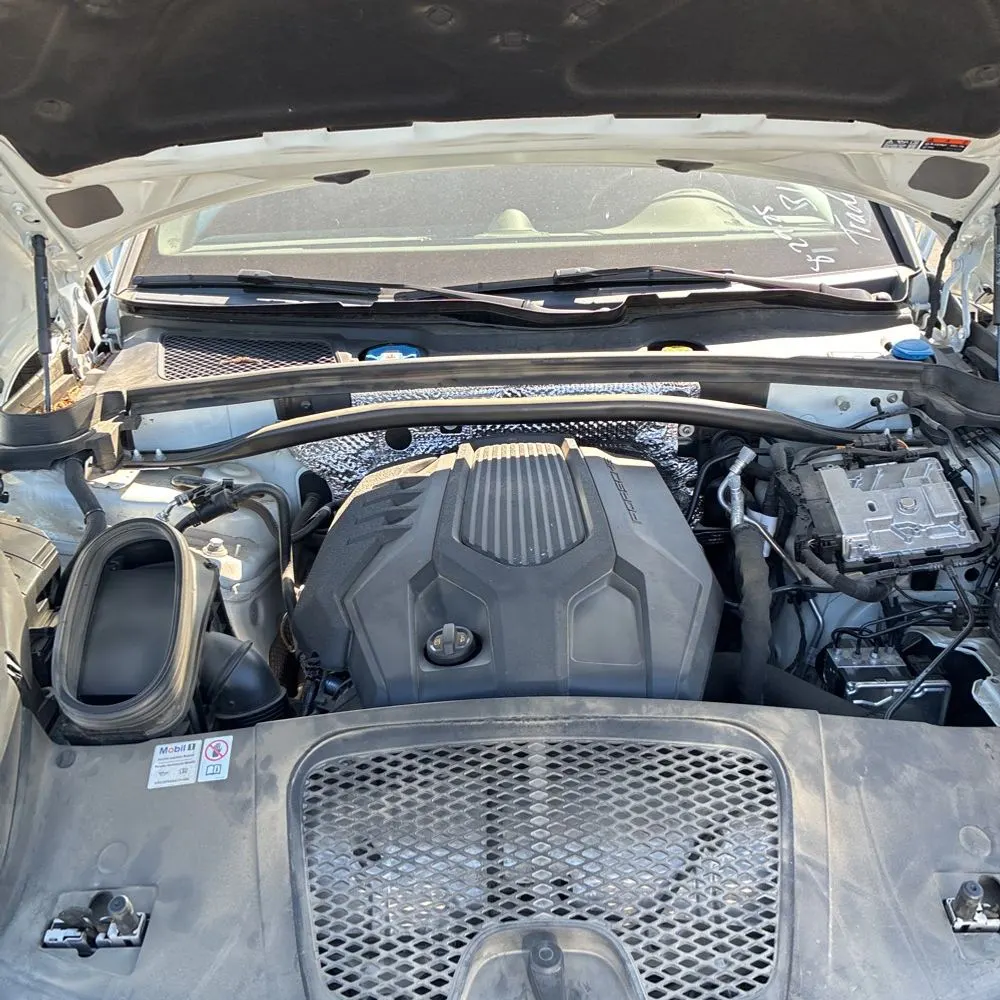 2024 Porsche Macan Base