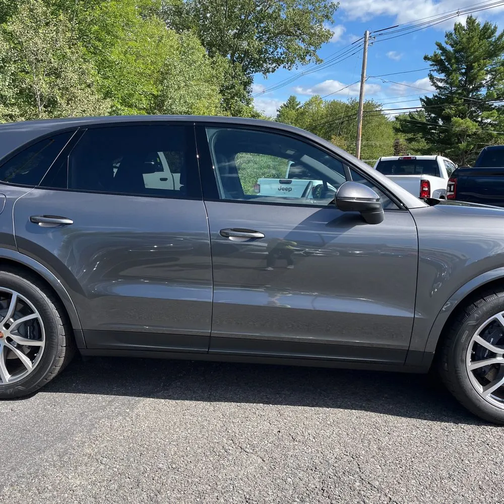 2025 Porsche Cayenne S 4D SUV