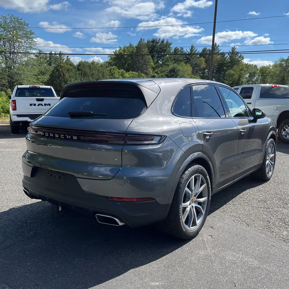 2025 Porsche Cayenne S 4D SUV