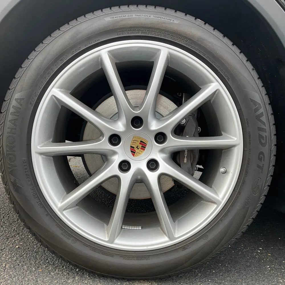 2023 Porsche Cayenne Base
