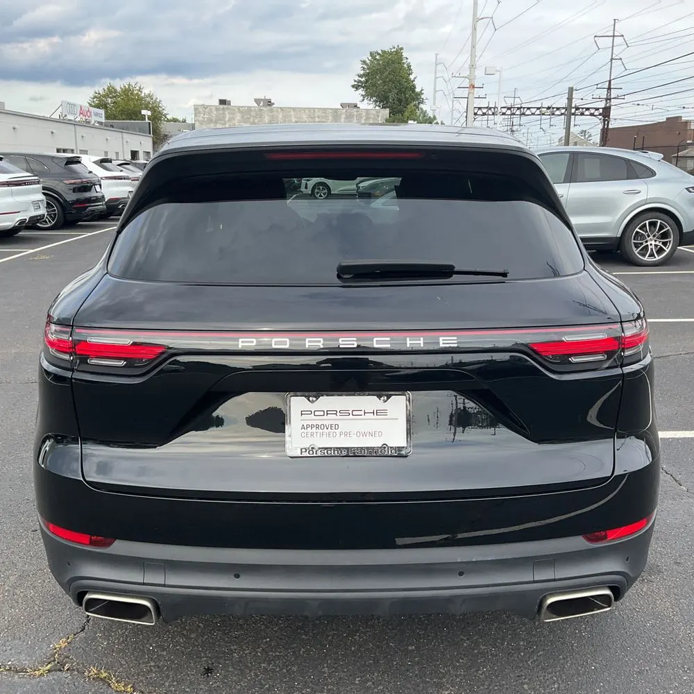 2023 Porsche Cayenne Base