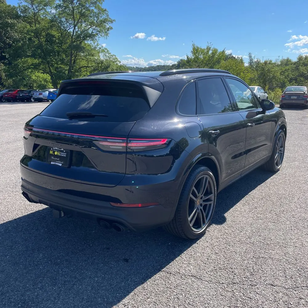 2022 Porsche Cayenne Platinum Edition