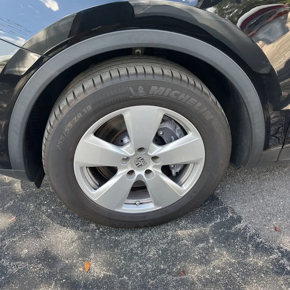 2022 Porsche Cayenne Base