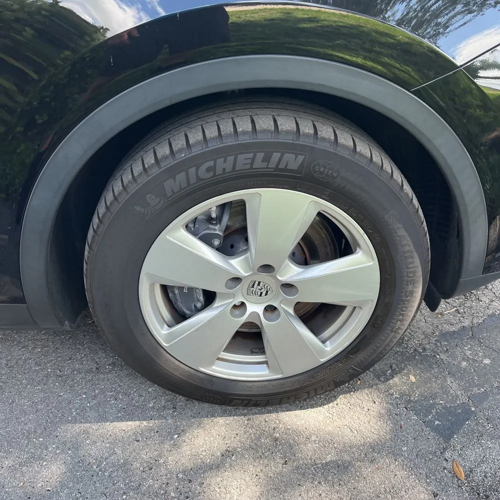 2022 Porsche Cayenne Base