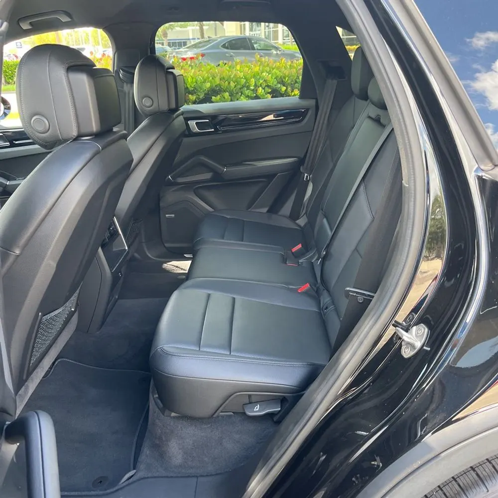 2022 Porsche Cayenne Base