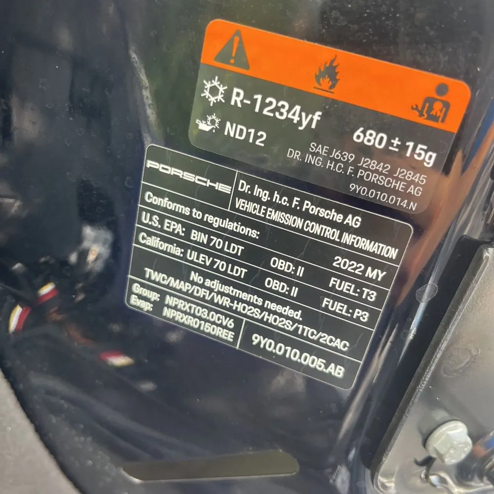 2022 Porsche Cayenne Base