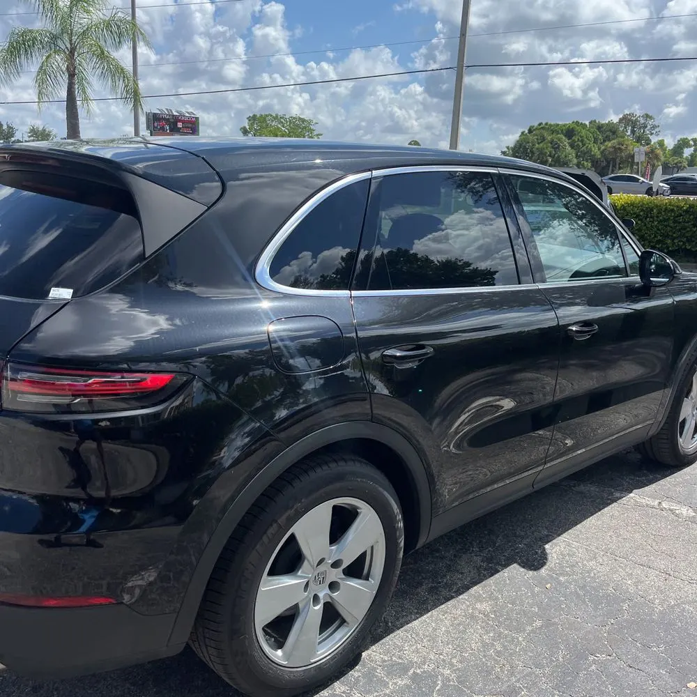 2022 Porsche Cayenne Base