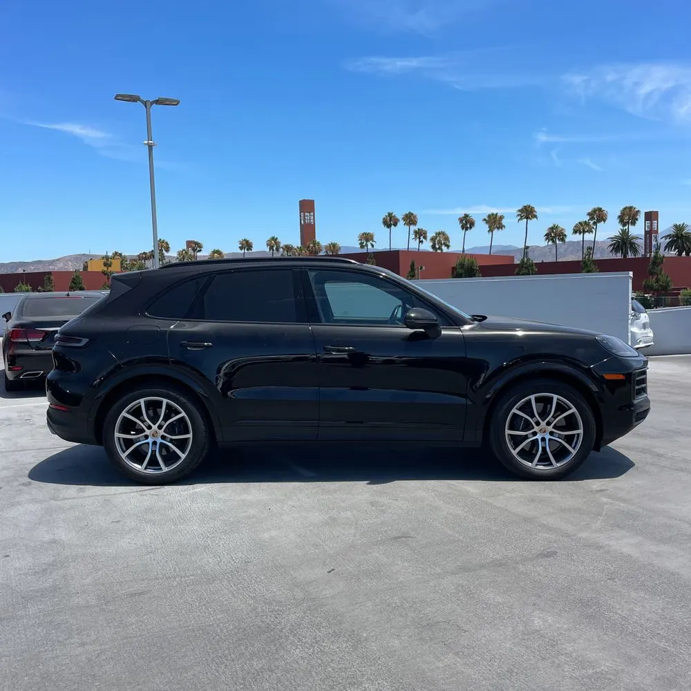 2024 Porsche Cayenne Base