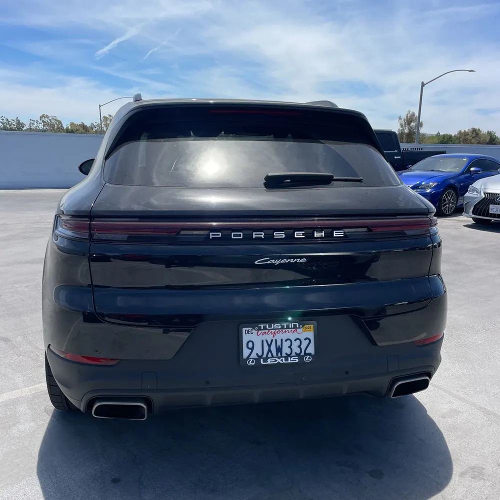 2024 Porsche Cayenne Base