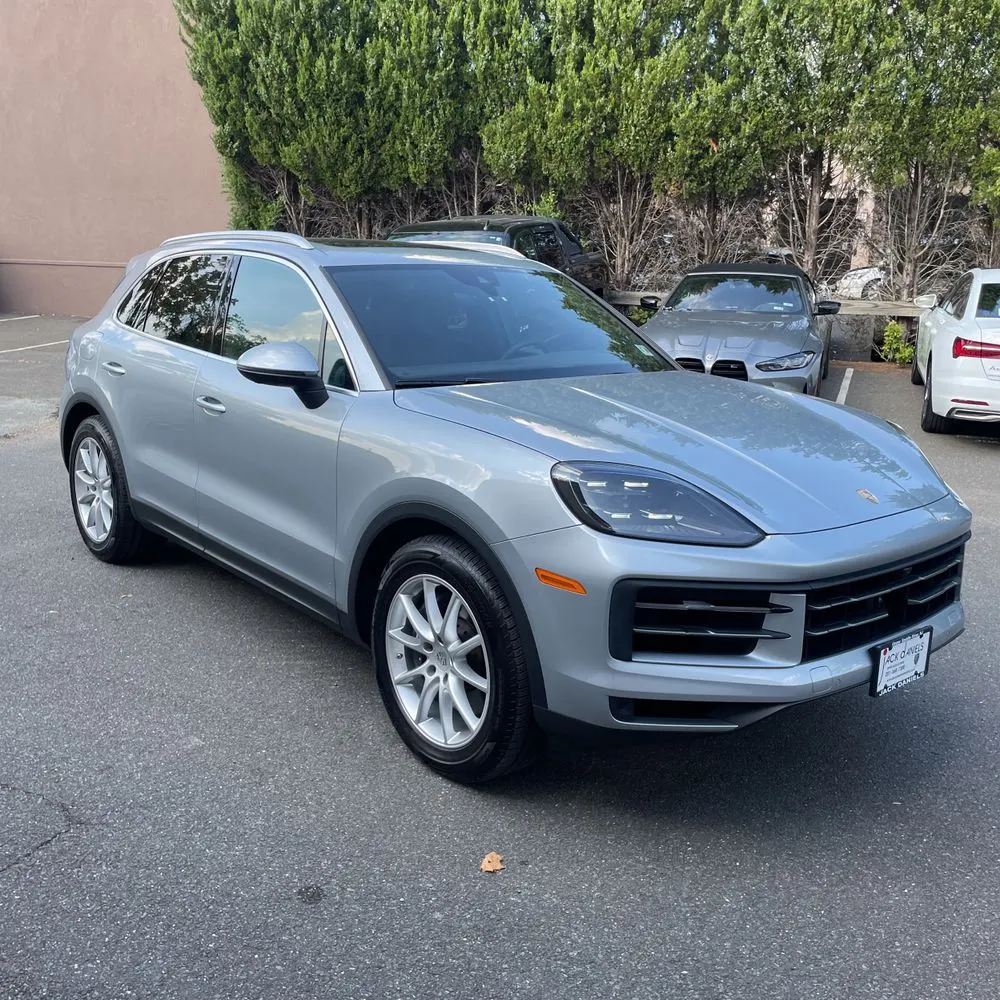 2024 Porsche Cayenne Base