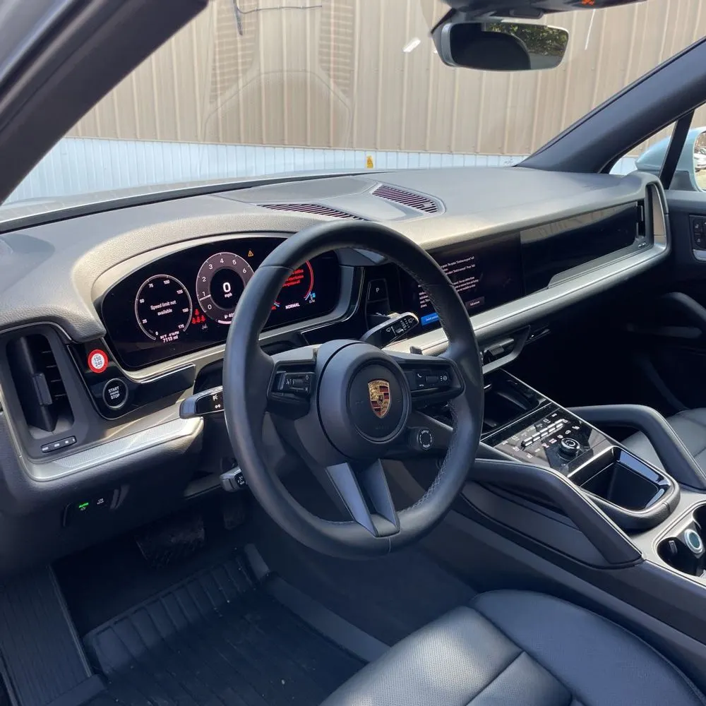 2024 Porsche Cayenne Base