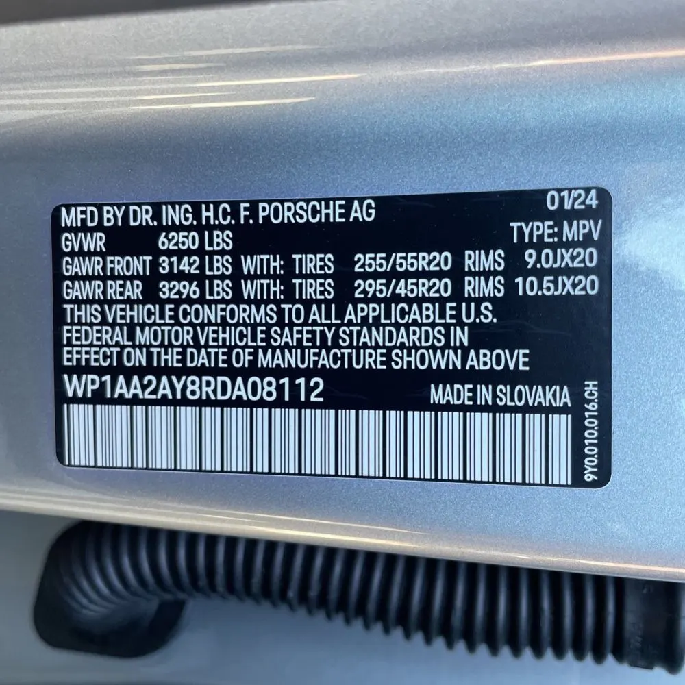 2024 Porsche Cayenne Base