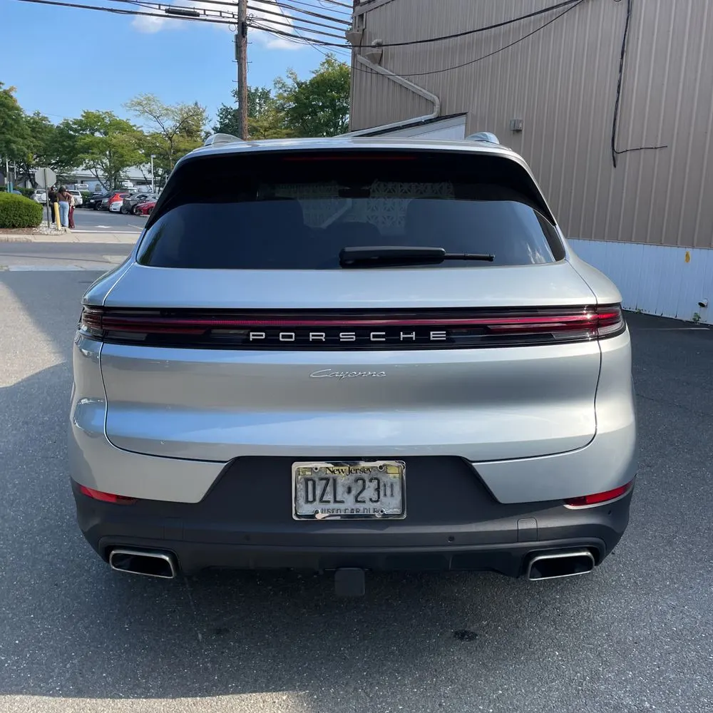 2024 Porsche Cayenne Base