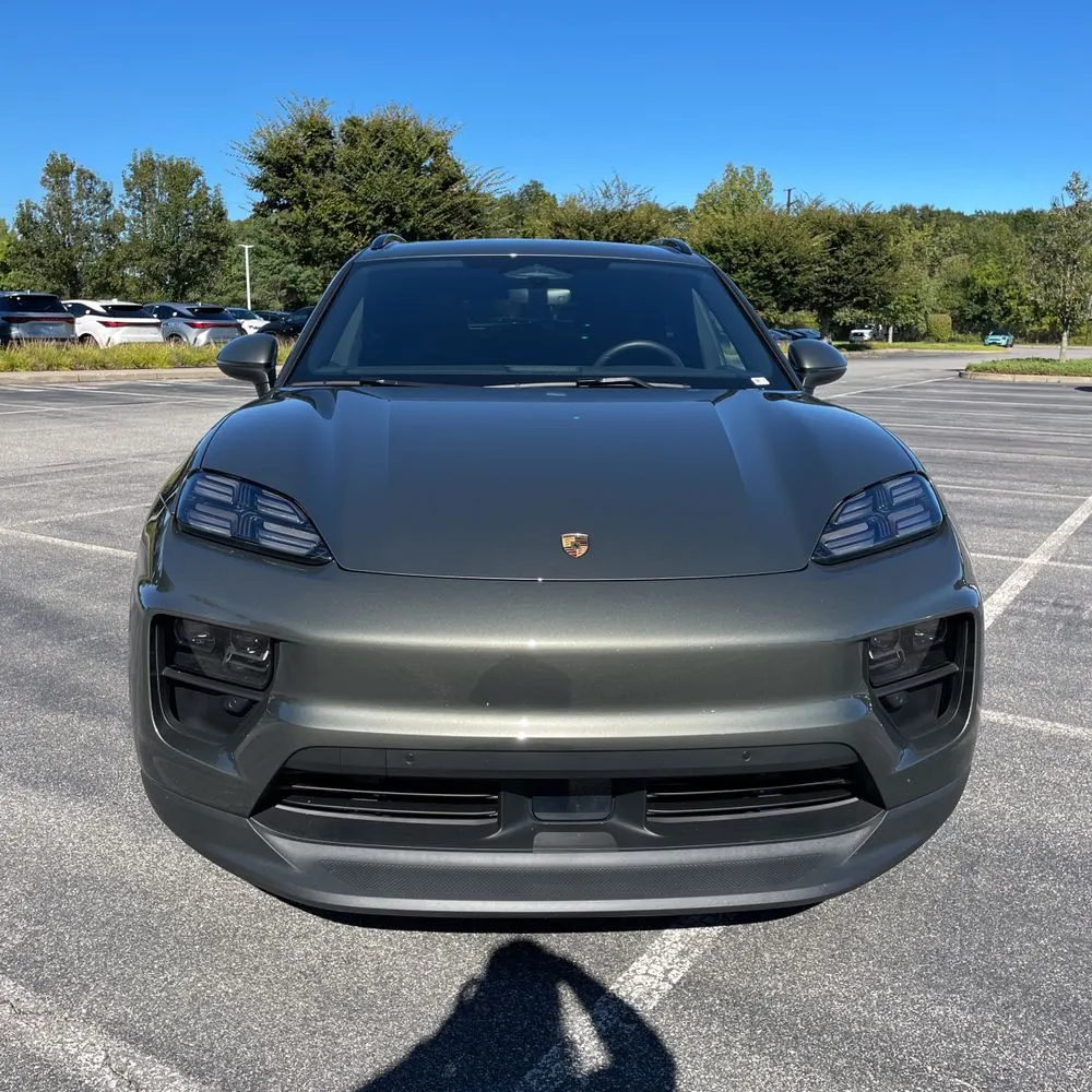 2025 Porsche Macan EV 4