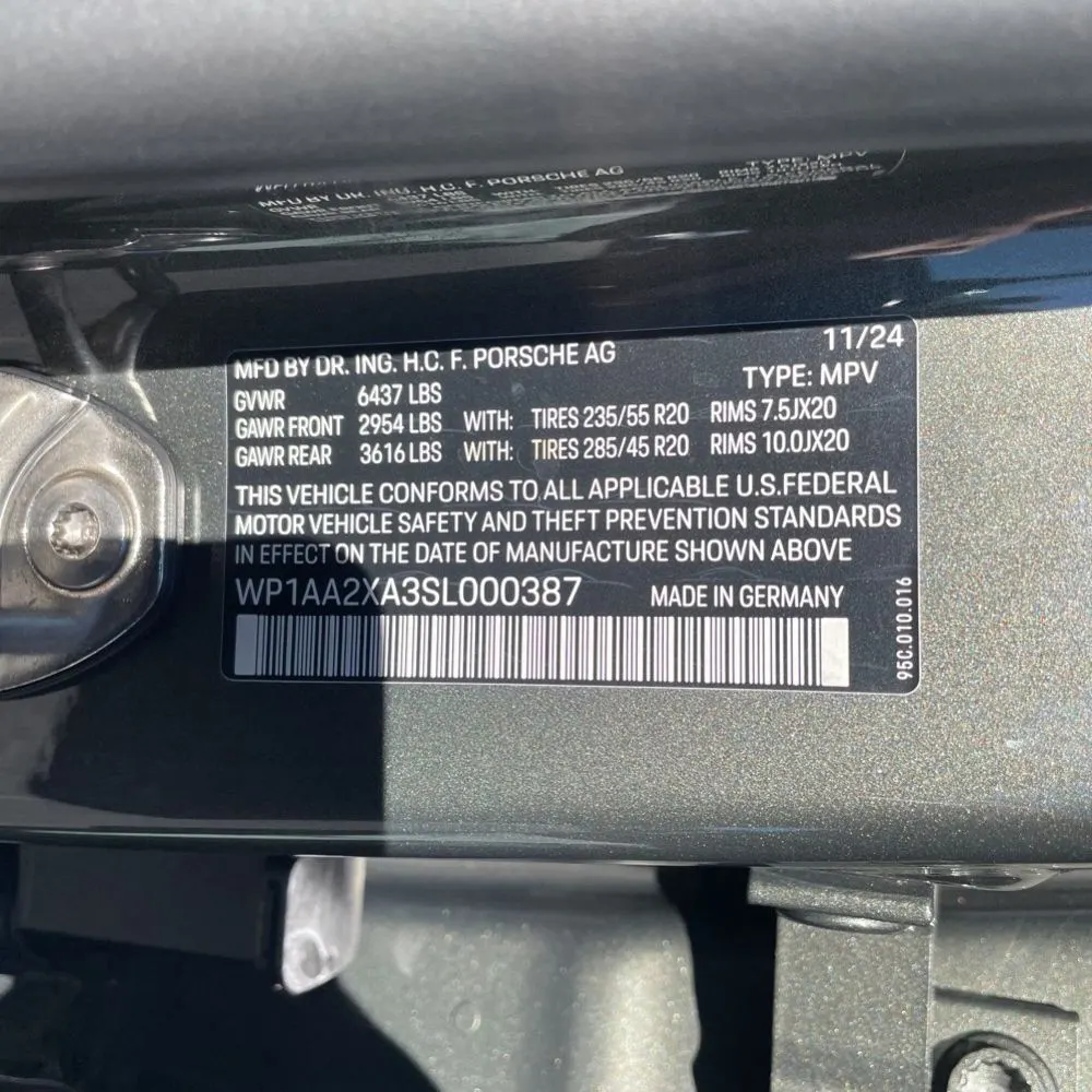 2025 Porsche Macan EV 4