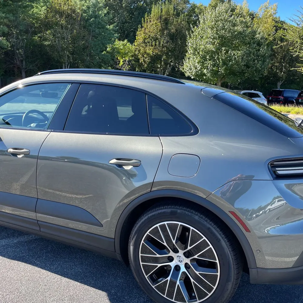 2025 Porsche Macan EV 4