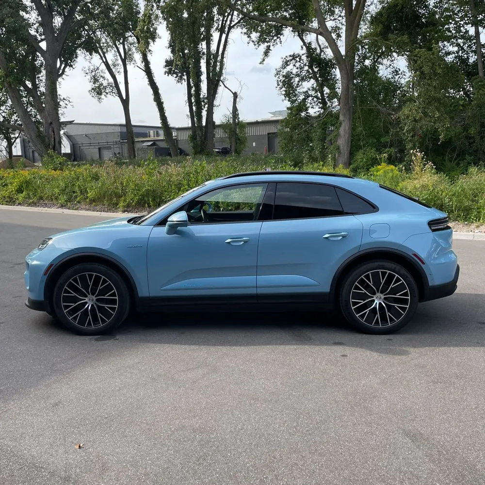 2024 Porsche Macan EV 4
