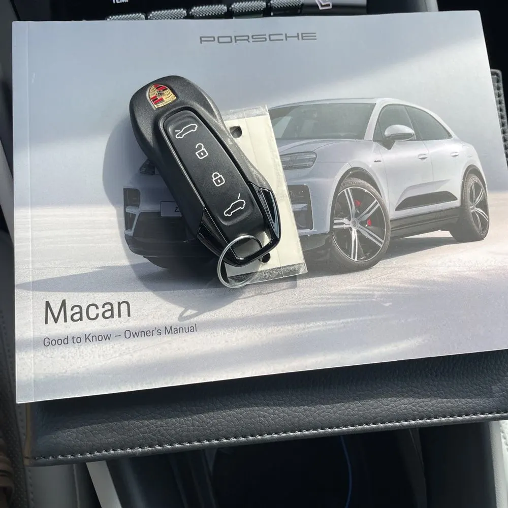 2024 Porsche Macan EV 4