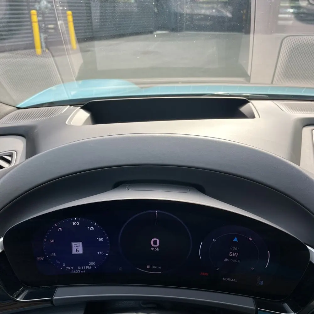 2024 Porsche Macan EV 4