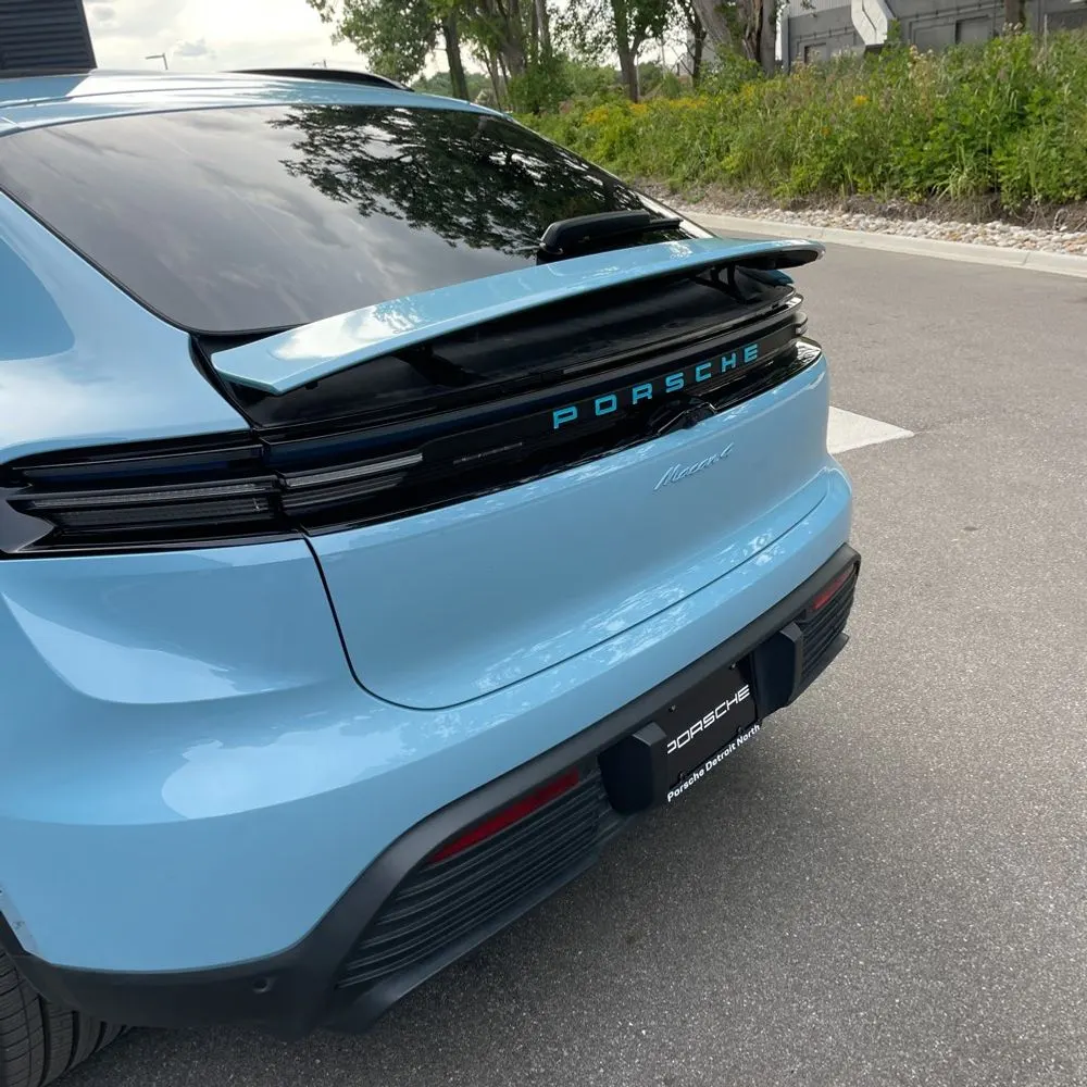 2024 Porsche Macan EV 4