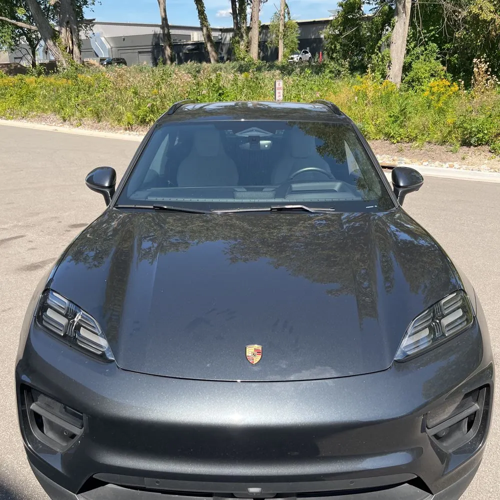 2024 Porsche Macan EV 4
