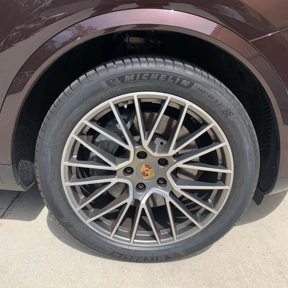 2022 Porsche Cayenne S Platinum Edition