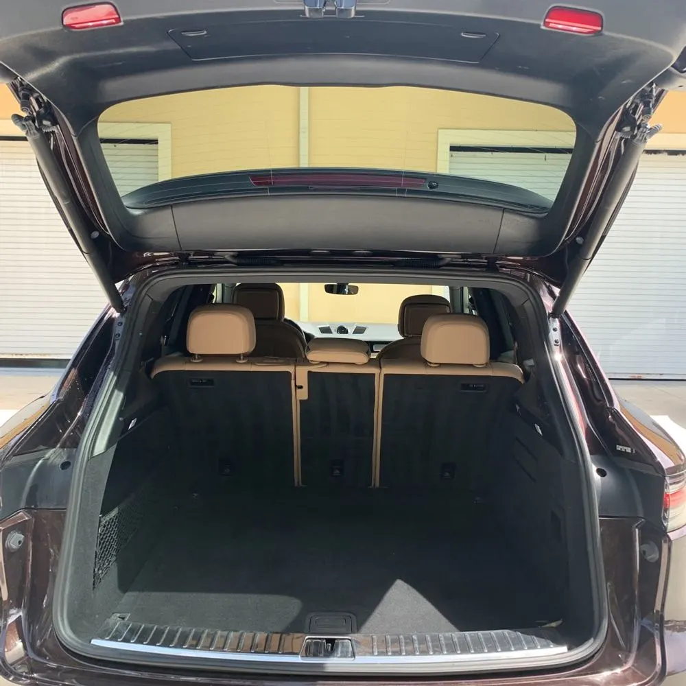 2022 Porsche Cayenne S Platinum Edition