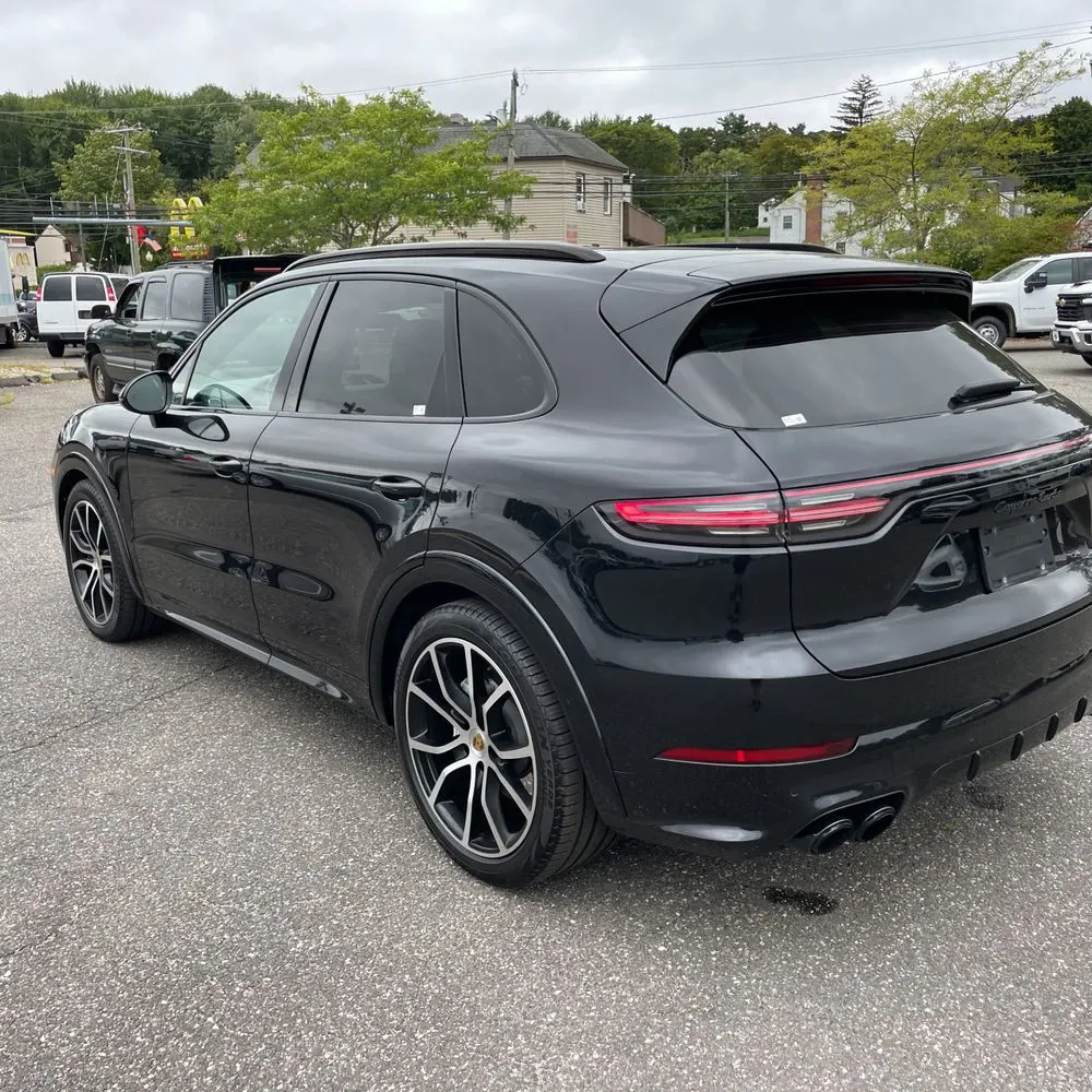 2021 Porsche Cayenne Turbo
