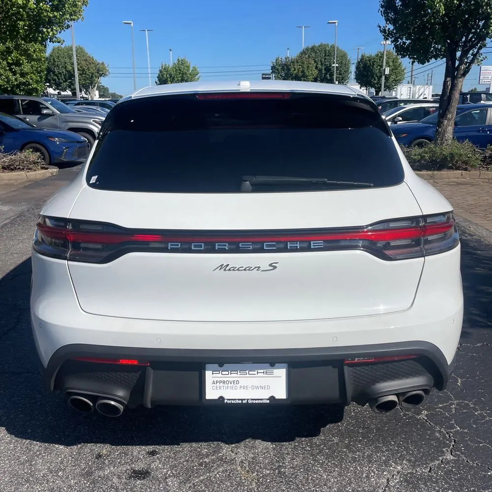 2022 Porsche Macan S