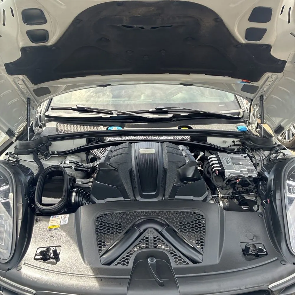 2022 Porsche Macan S