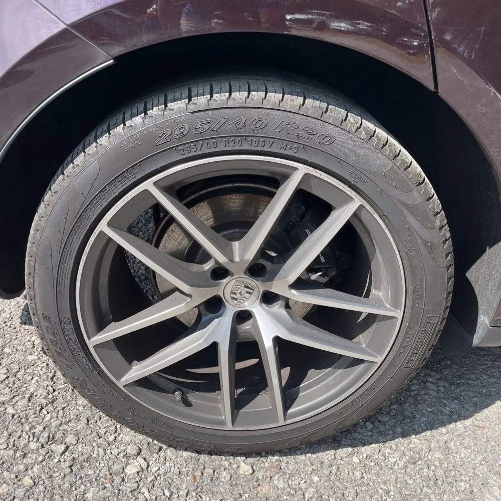 2023 Porsche Macan S