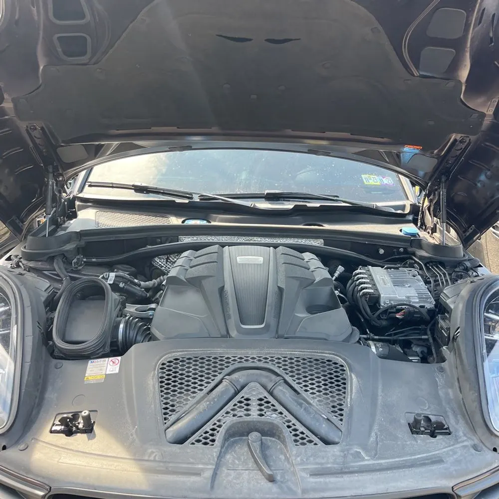 2023 Porsche Macan S