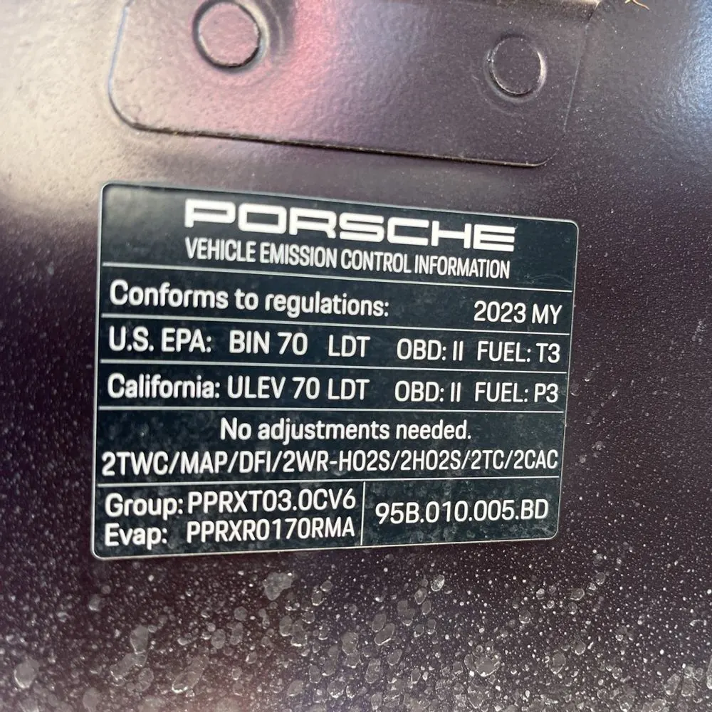 2023 Porsche Macan S
