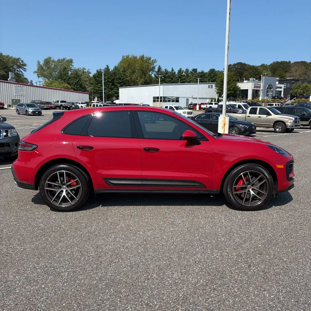 2022 Porsche Macan S