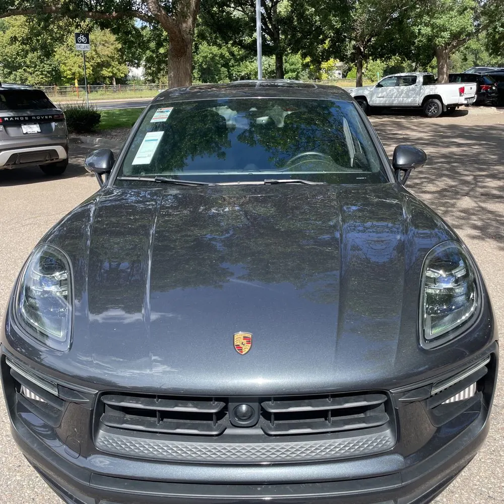 2022 Porsche Macan S